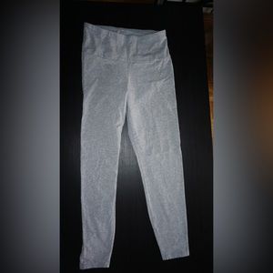 No boundaries Women's Gray Leggings